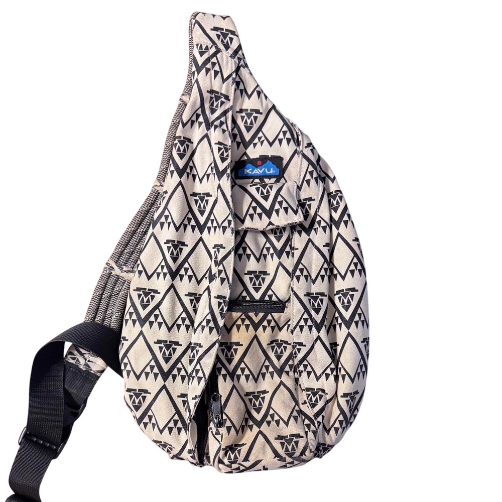 KAVU Rope Bag Canvas Sling Backpack Geometric Triangle Print Black Cream